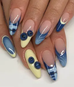 HelenNails – Blueberry 3D Press On Nails | Cute Handmade Indie Nail Art | Blue & Cream Pastel Nail Set | Kawaii Button-Inspired Nails – HL598