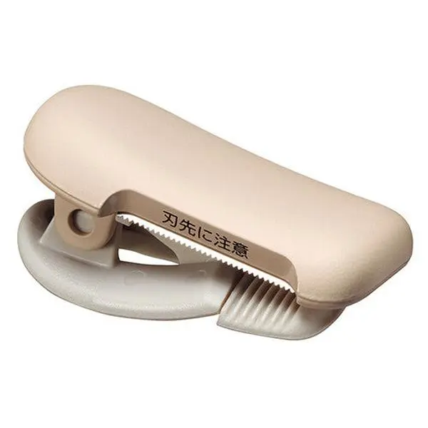 KOKUYO Office Item Karucut Clip Tape Cutter - Tan