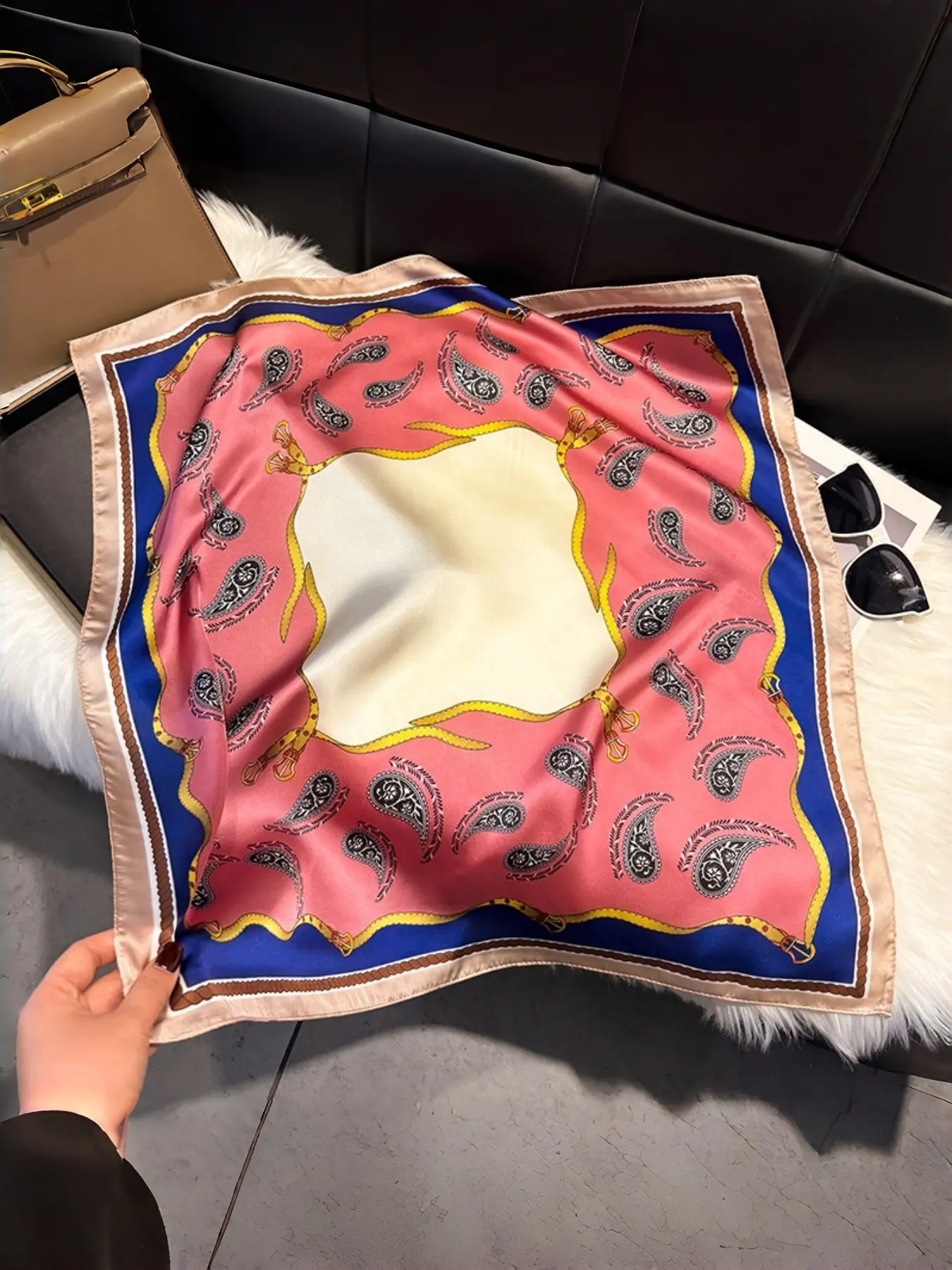 Women's Silk Scarf, Spring Summer New Design, Daily Commute Waistcoat Style, Retro Fashion Patterned Small Square Shawl, Vintage Print Headscarves, Fashion Shawl Wrap