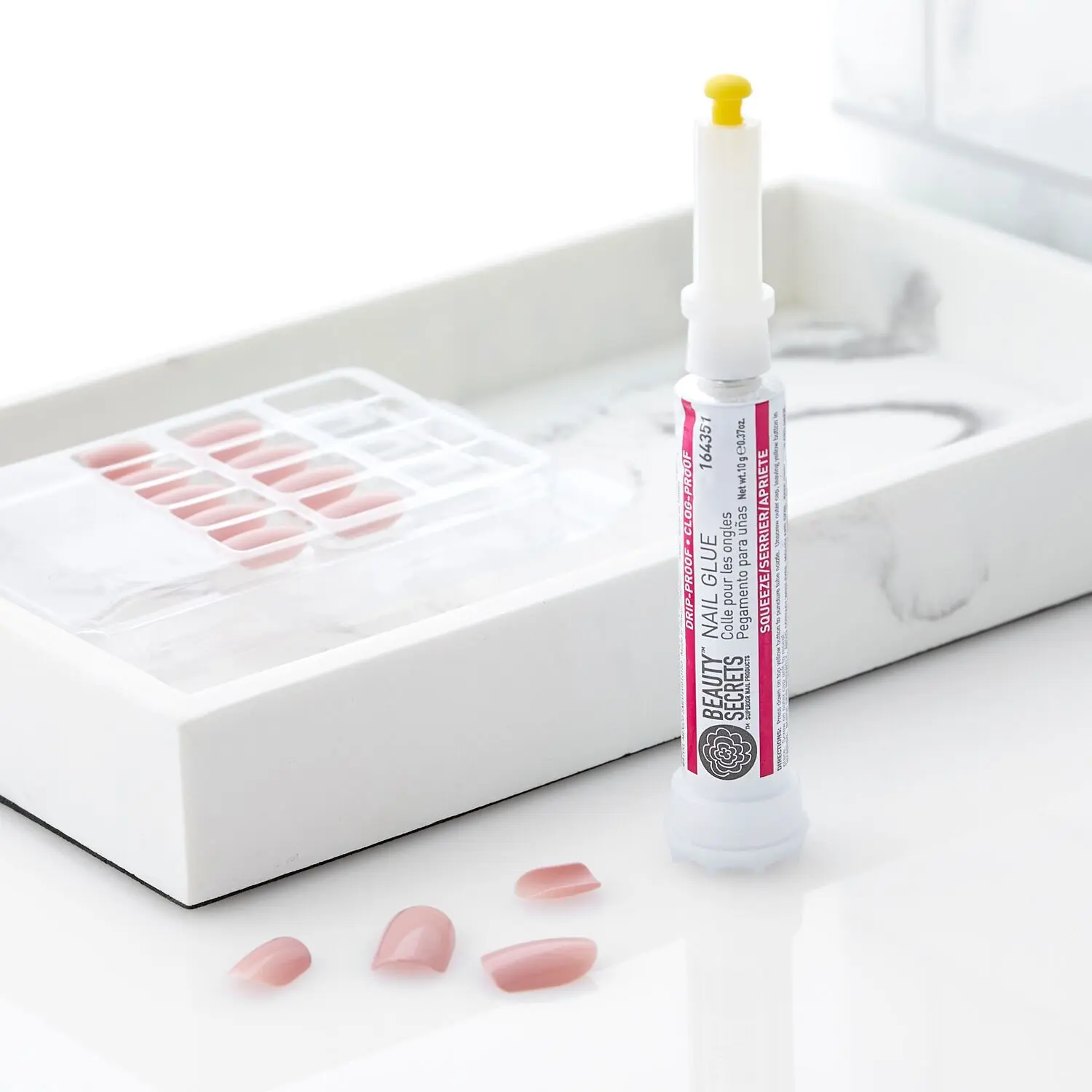 Beauty Secrets Clog & Drip Nail Glue 1 PIECE Nail Glue Included Nail Gel Nail Art Glue Adhesive Gel