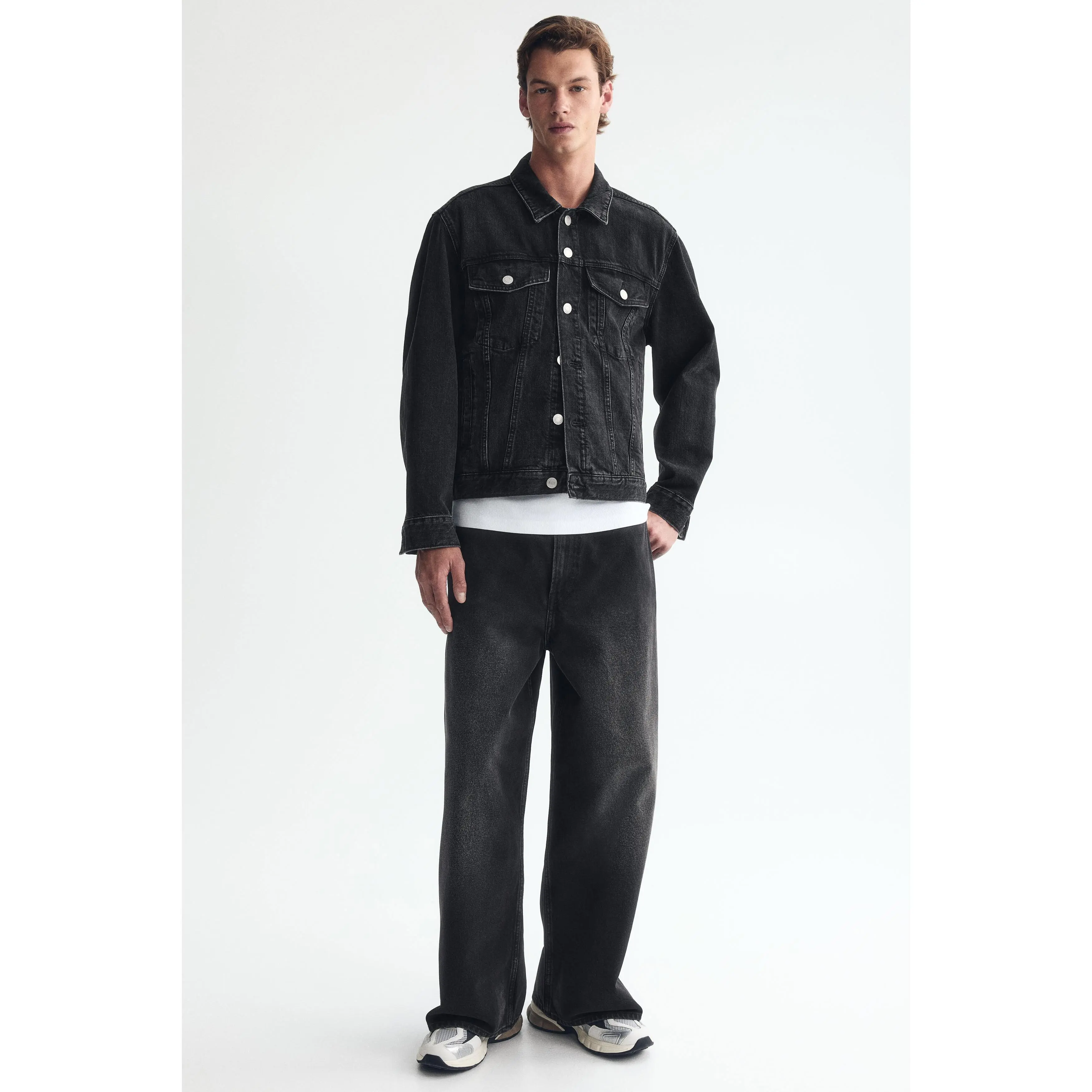 H&M Ultra Baggy Jeans