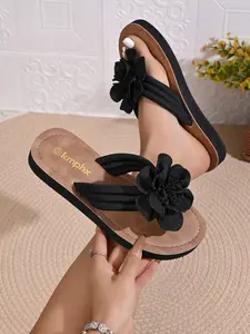 High-Quality Women's Sandals Essential Daily Wear, Fashion Simple Design Flower Decoration Large Size Ladies Slippers