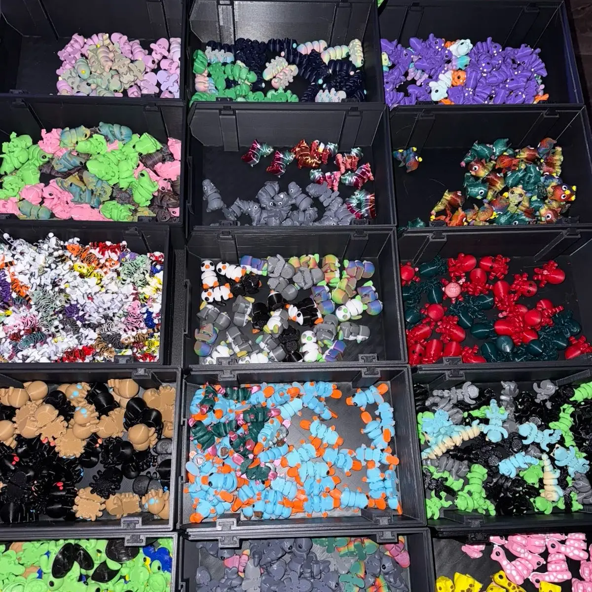 Articulated, mini cute animal figurines or desk pet Decor Ornaments sticky pals