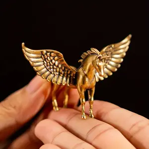 Vintage Antique Copper Horse Statue, Fantasy Theme Winged Mythical Horse Figurine, Suitable for Bookshelf, Living Room, Office, Desktop Decor