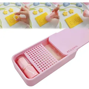 Cornstarch Tapper Box for Polymer Clay with Brush, Leak-Proof Powder Container with Sliding Lid, Non-Stick Tool for Polymer Clay Cutters, Birthday Gifts for Women (Pink)