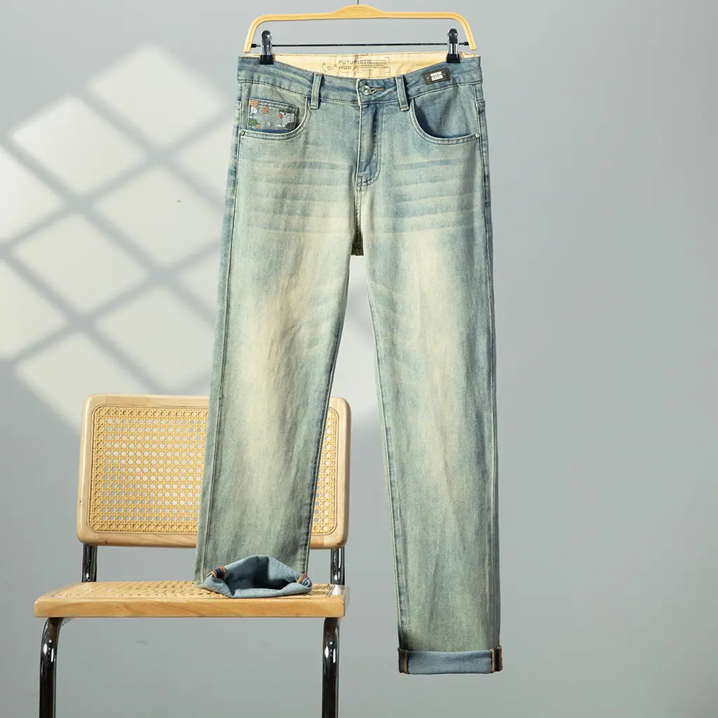 [P455]   Men Vintage Mud Wash Straight Jeans Camo Embroidery Back Pocket Denim Pants