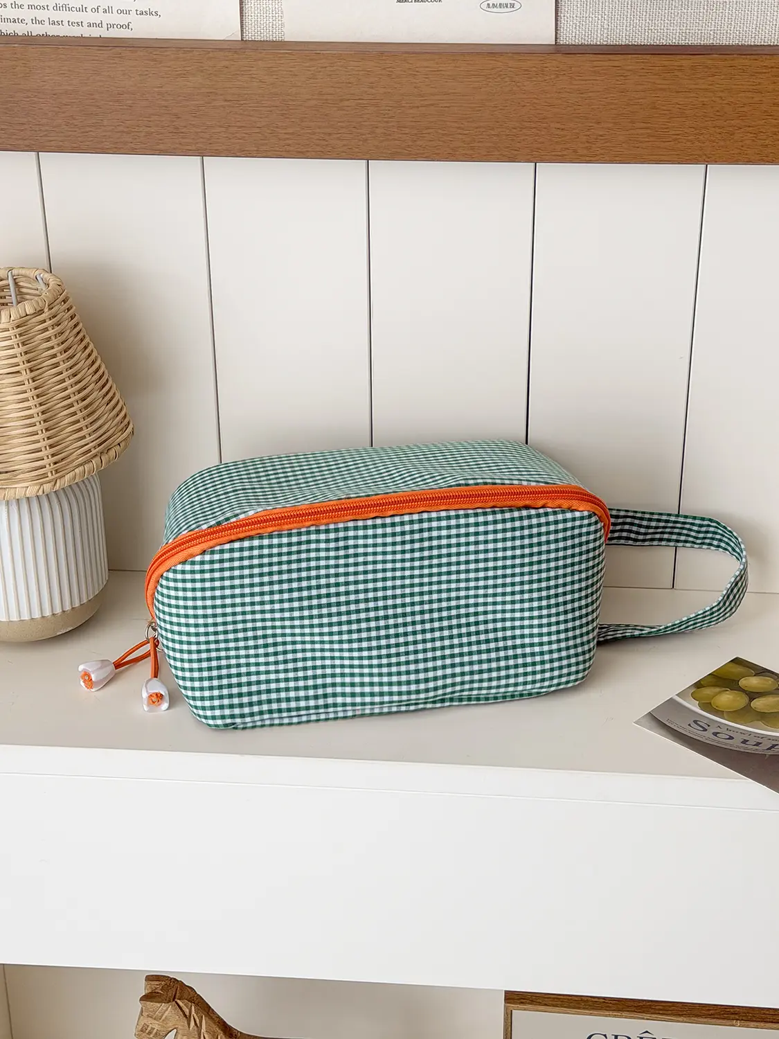 Retro green plaid fabric storage bag with wide opening — portable makeup and miscellaneous organizer tote