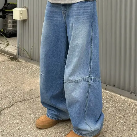 Light Wash Curved Jeans, Y2K Men's Retro Vintage Loose Fit Wide Leg Denim, Street Style Casual Fashion, Hip Hop Rock Jeans for All Seasons, Plain Denim Jeans