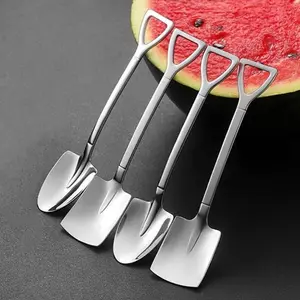 4pcs thick creative spatulas, ice cream and fruit spoons, cute scraper spoons, dessert spoons, coffee spoons, fruit and cake universal spoons, stainless steel spoon, suitable for home kitchens, restaurants or other occasions.