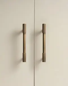 KENSWICK KNURLED CABINET PULL IN ANTIQE BRASS