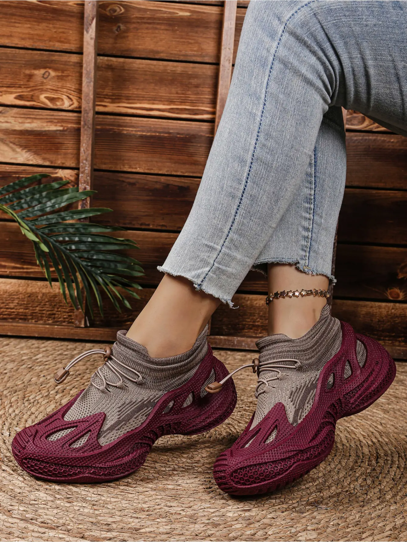 Women's spring and autumn fashion casual shoes; thick-soled high-water platform lace-up outdoor sports shoes; lightweight comfortable anti-skid wearresistant Casual Running Footwear