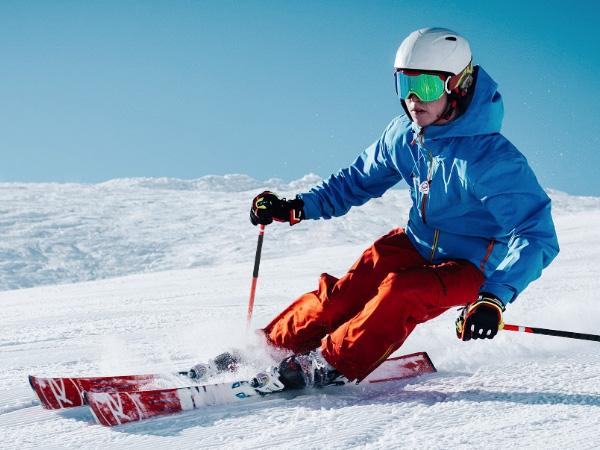 Motorcycle Helmet Bluetooth Headset, 10 Way 2KM Helmet Communication System, Multitasking Audio Motorcycle Intercom, 2 Mics&40mm Speaker (2 Pack)