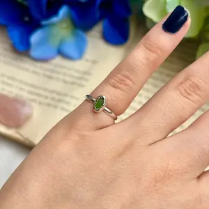 (Size 4.5) Handmade Sterling Silver Green Sea Glass Ring
