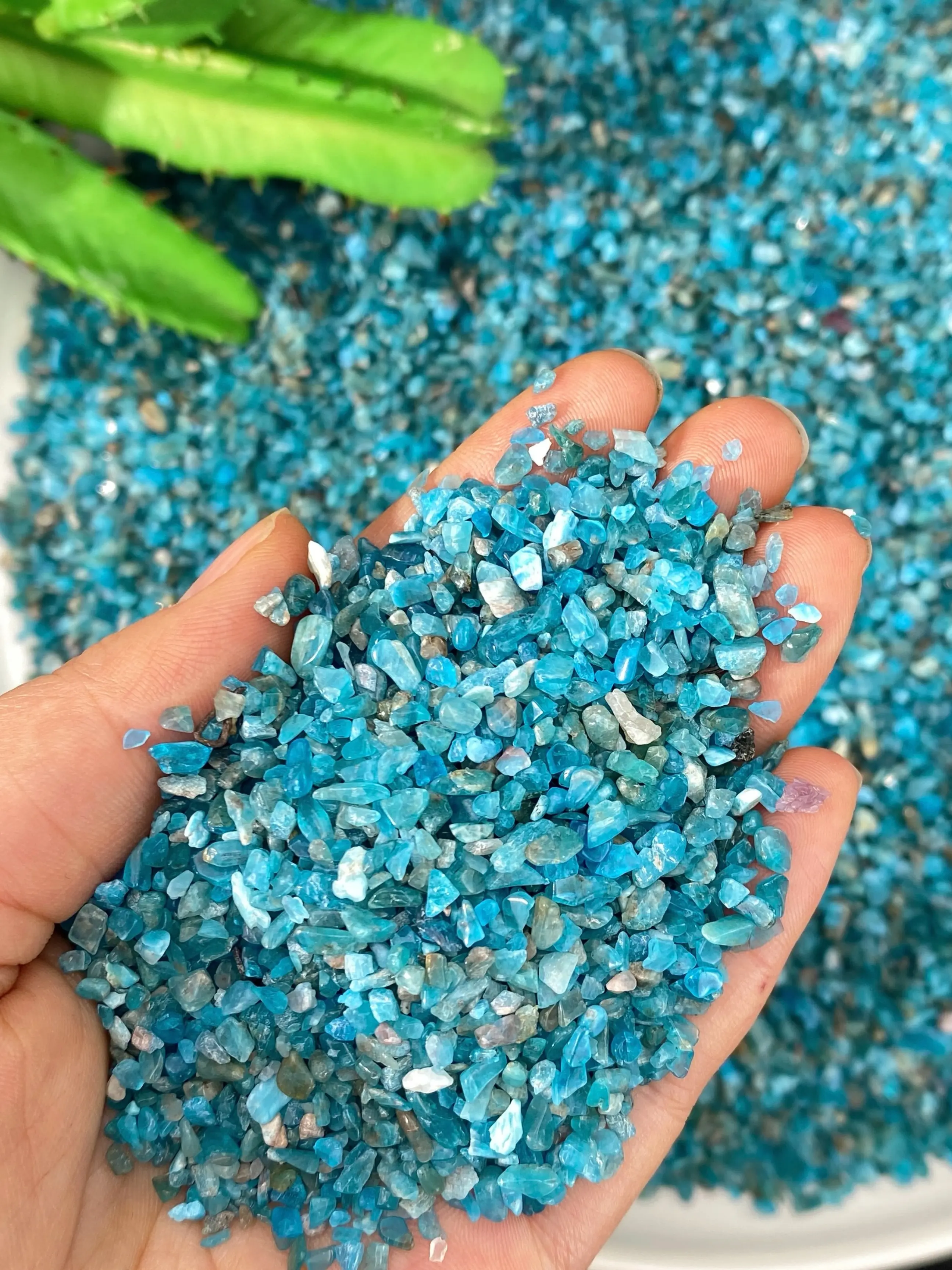 50g/100g/200g blue chips, the best gifts for family and friends are suitable for DIY, aquarium decoration, Fish Tank Decorations, Aquarium supplies, home decoration and gifts, crystal decoration, handicrafts, birthday gifts, Valentine's Day