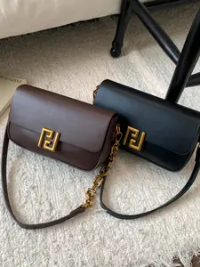 New Fashion Vintage Trendy Women's Bag Chain Shoulder Crossbody Small Square Bag Versatile, Stylish Retro Design, Perfect for Daily Use, Lightweight Crossbody Bag