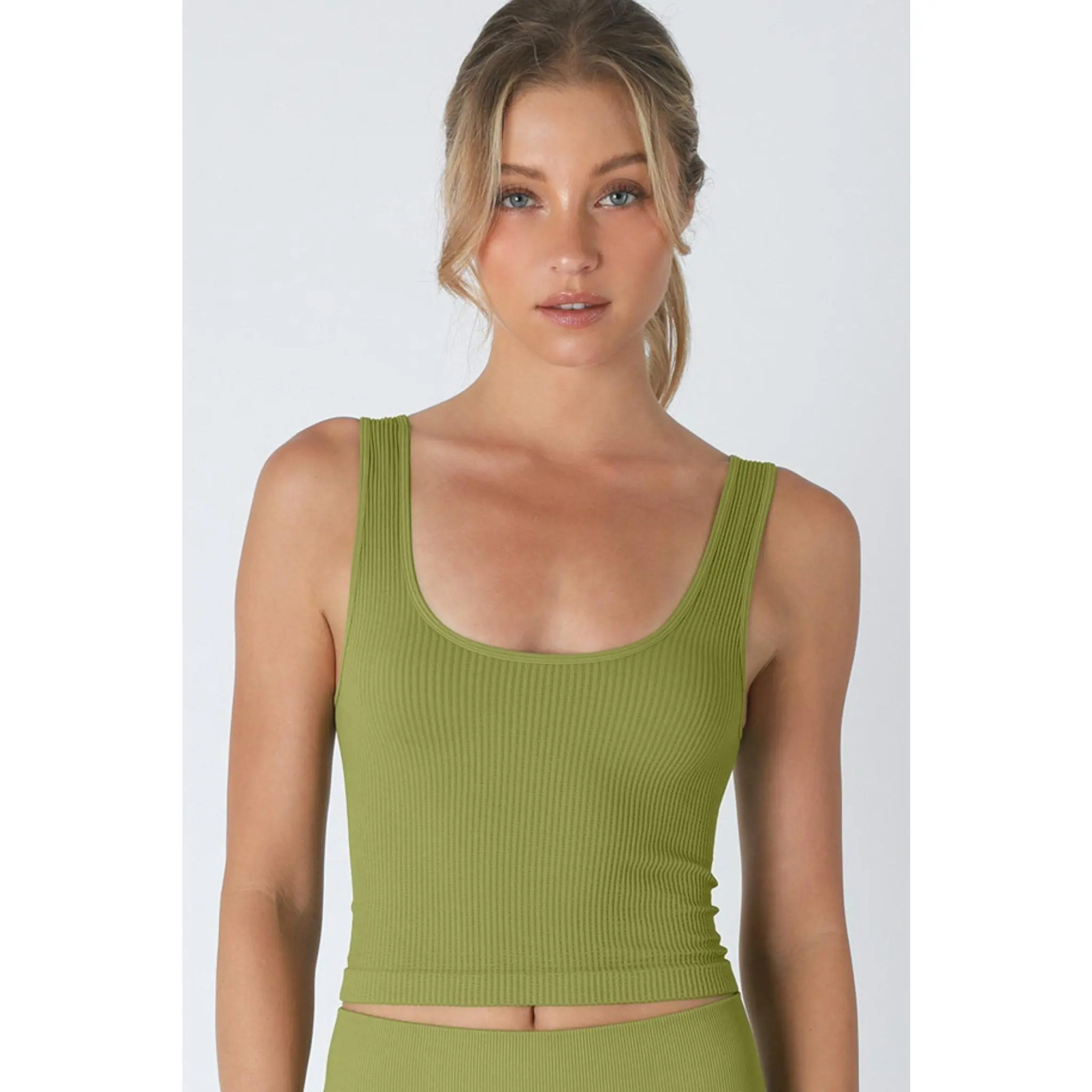 Nikibiki: reversible ribbed crop top in Guacamole