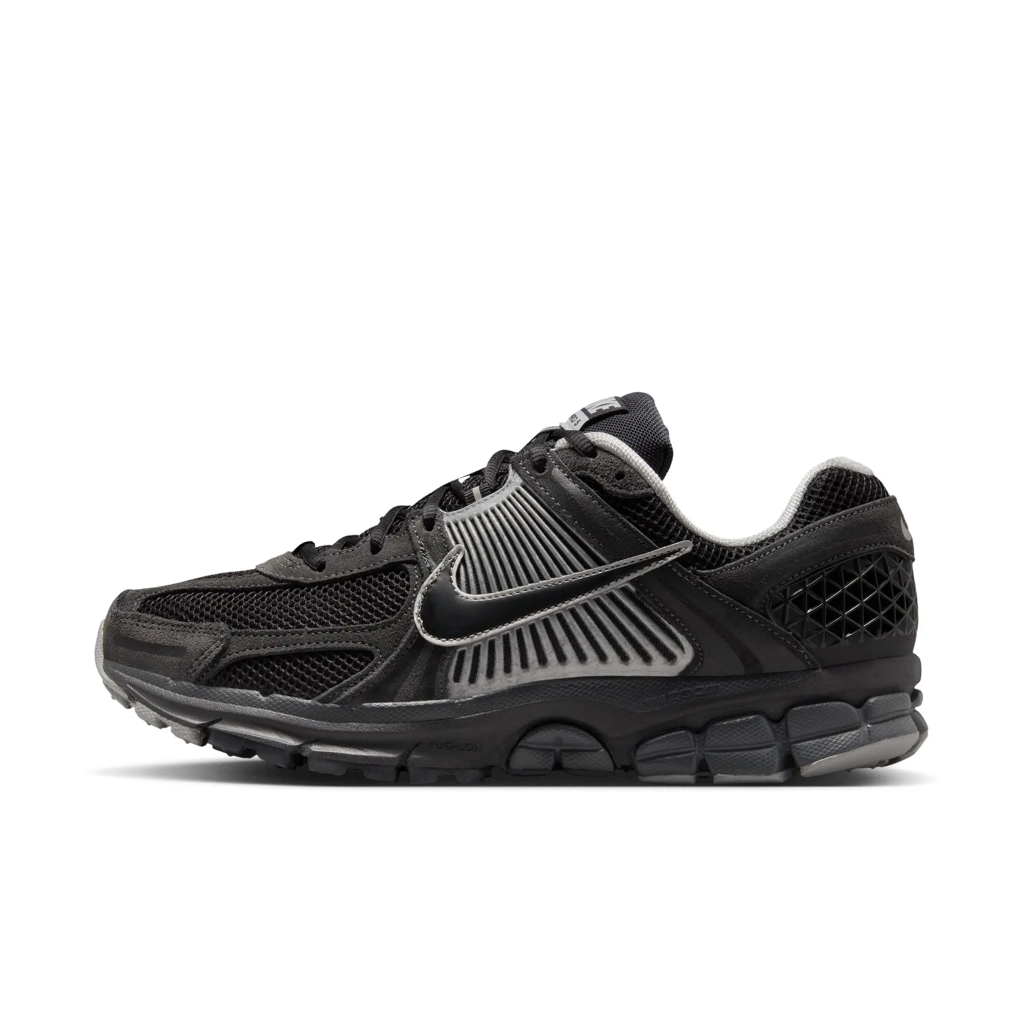Men's Layered Sneakers in Leather and Mesh, a Lightweight and Breathable Design with Responsive Cushioning for Casual Athletic Wear, Athletic Lightweight Breathable, Breathable Lightweight Shoes