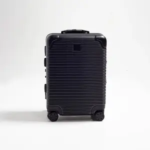 AIDAN Carry On | The Signature Series S "Advanced"