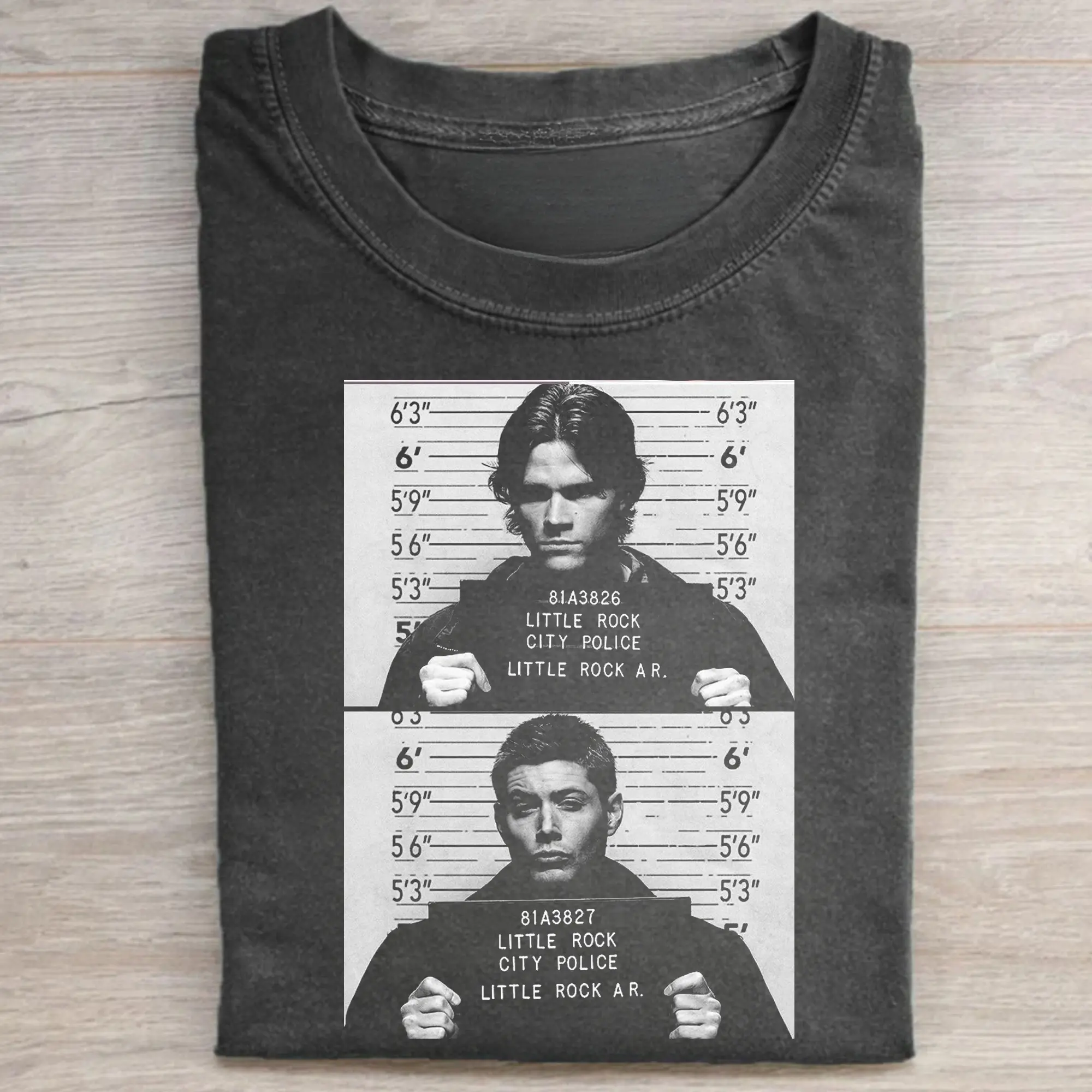 Gildan Men's Vintage Supernatural Winchester Mugshot Bold Fan Graphic T-Shirt - Menswear Top, Cotton for Daily Wear, Casual Round Neck Short-Sleeve, Casual Fit, High-Quality Print with Supernatural Flair for TV Fans