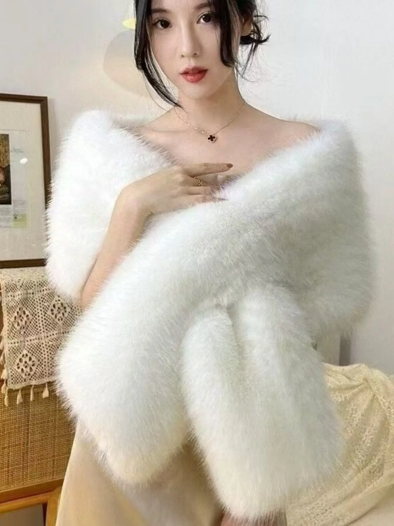 Women's Elegant Fashion Winter Shawl 30x160cm, New Plush Scarf, Perfect for Parties, Weddings, Banquets, Dress Accessories, Fluffy Soft Scarf, Soft Warm Shawl