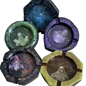 Glow in the Dark Ashtrays with Skulls Accessories - Lighter Dark Color Option