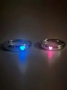 Fashion Blue Love Heart Luminous Ring for Women Men Retro Glow In Dark Silver Color Adjustable Couple Finger Rings Vintage Rings Jewelry Gift,The perfect gift for him/her