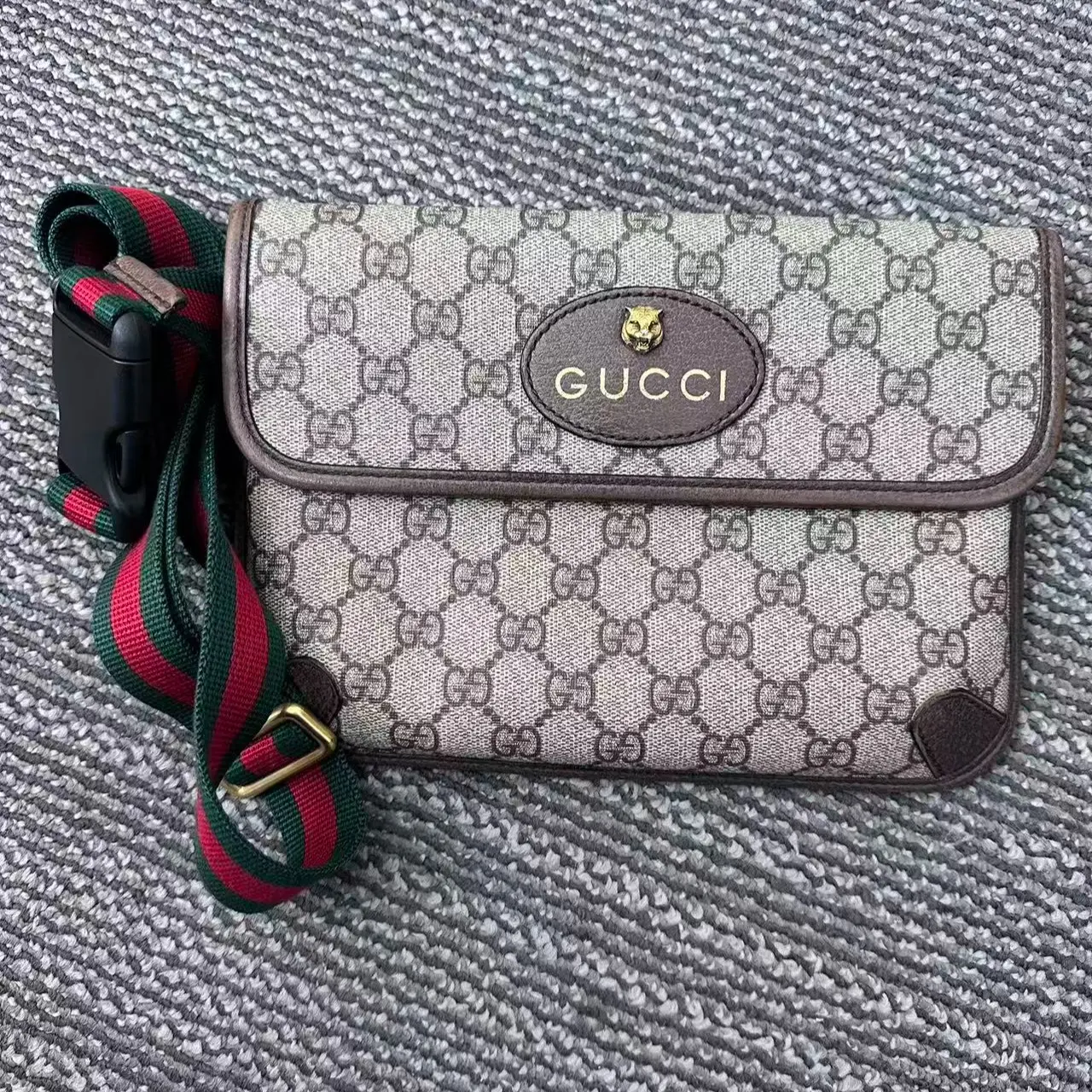 Pre-owned GUCCI canvas Crossbody Bags Supreme Tiger Head Crossbody Bag
