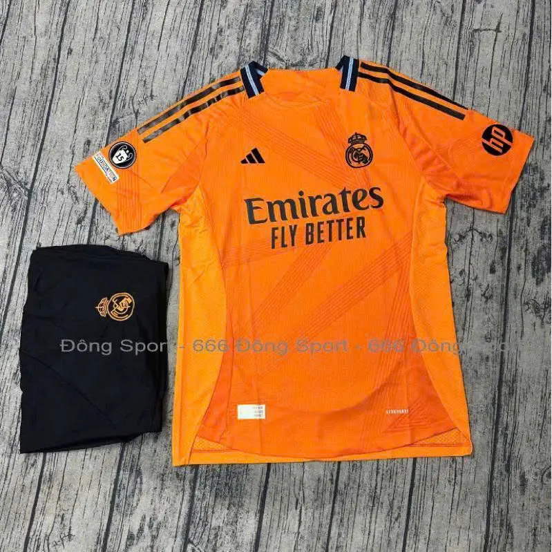 25/26 Real Madrid Club Football Kit