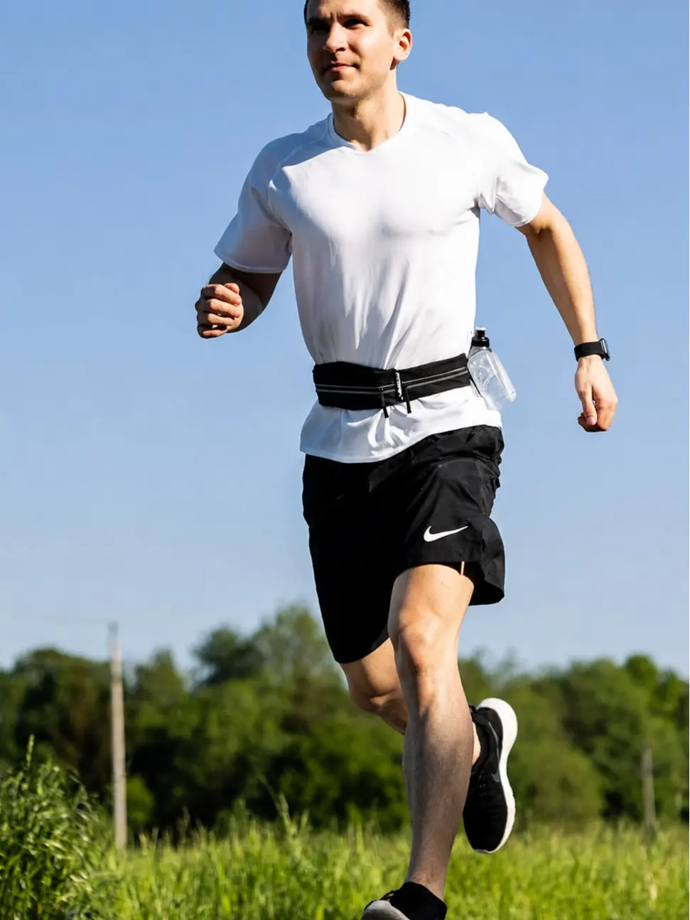 Running Belt for Men & Women Size S-M, Adjustable Phone Waist Pack with Zipper Pockets, Reflective Jogging Pouch for Running, Hiking & Fitness
