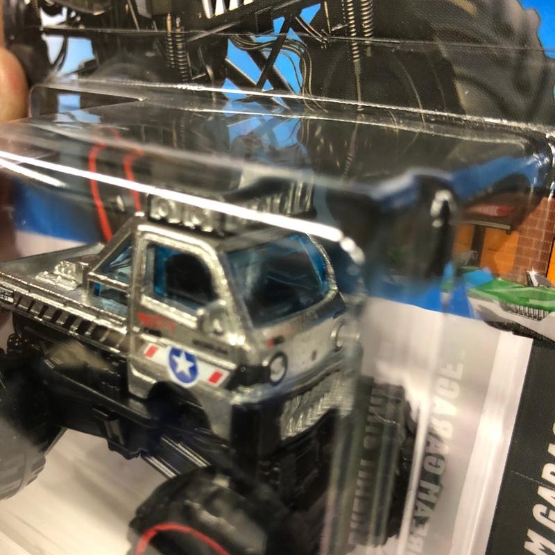 Hot Wheels 2025 Mazda Autozam ZAMAC HW Dream Garage Custom '53 Chevy ZAMAC HW Art Cars Lot Sculpture 1:64 Scale