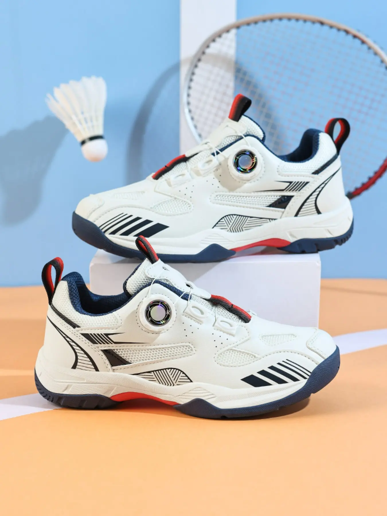 Unisex Wide-Width Badminton Shoes, Comfortable Sports Shoes, Athletic Shoes, Shock Absorption Design, Durable and Cozy, Indoor/outdoor, Fashionable Sport Style