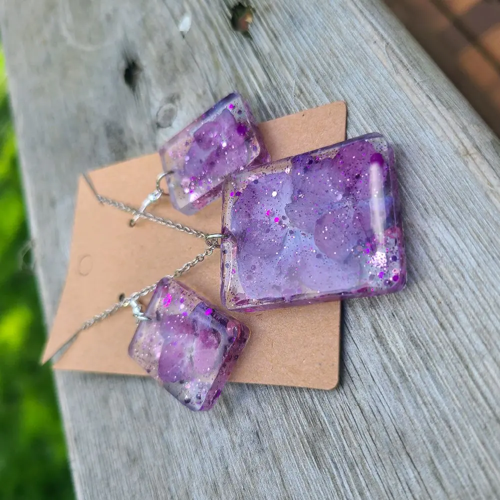 Handmade Dried Hydrangea Flower Resin Earrings and Necklace Set