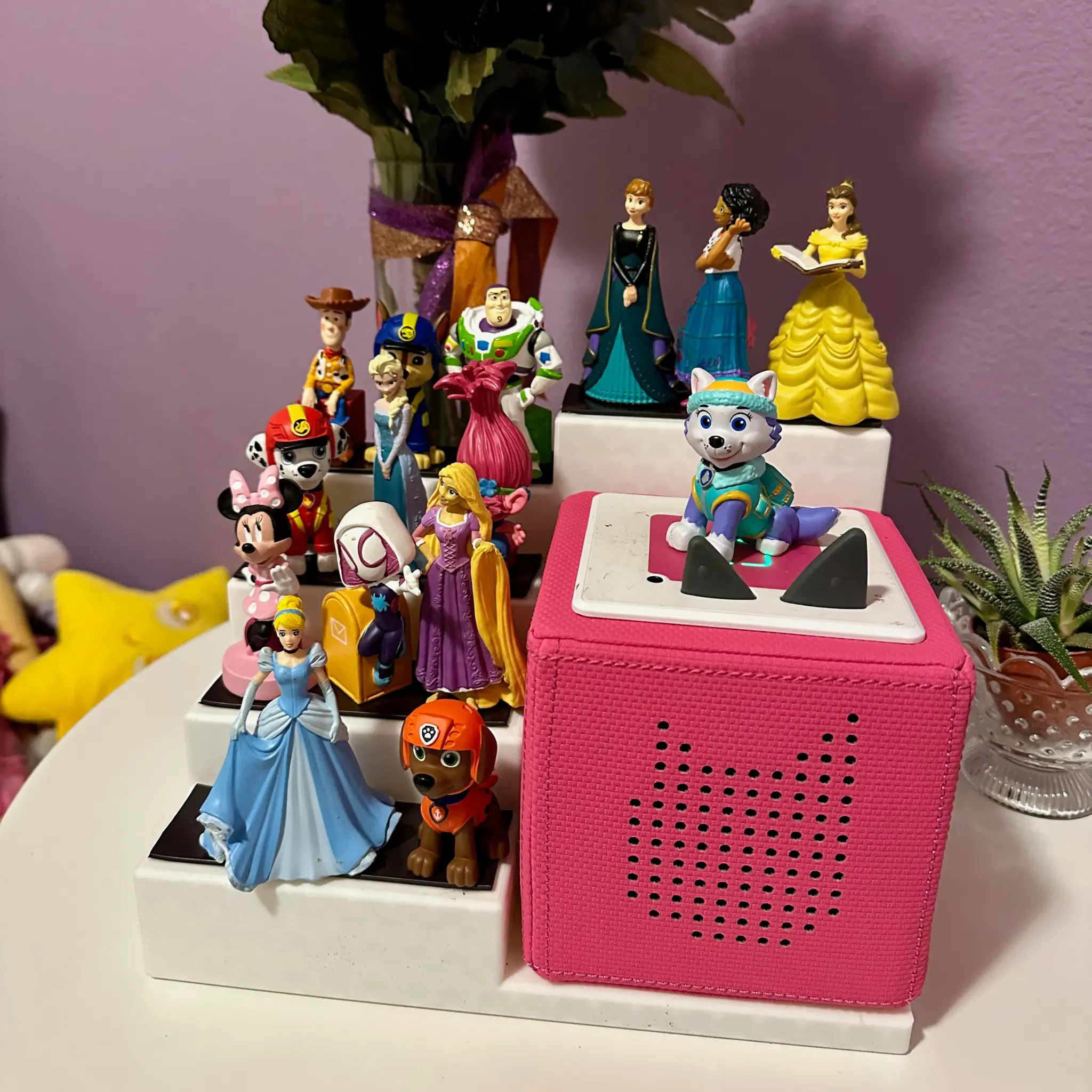 Toniebox Docking Station and Figurine Storage Stairs Magnetic Organizer Racks