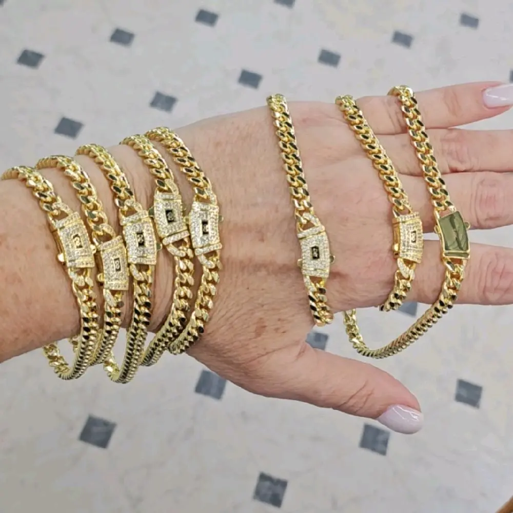 6mm Cuban Chain Bracelets Stainless Steel 14K Gold Plated (NOTE: AVOID LOTION AND WATER FOR CARE )