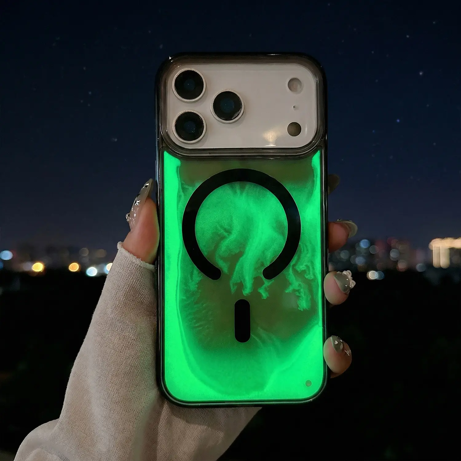 For iPhone 17 16 15 14 13 Pro Max Fluorescent Gradient Magnetic Quicksand Case Liquid Glow Sand Phone Case Glow in The Darkness Liquid Luminous Sand Cover