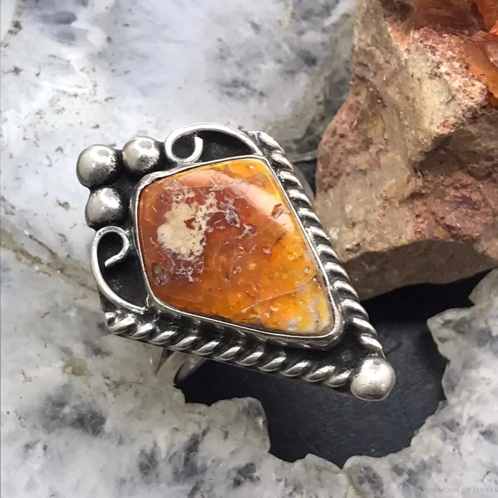 Vintage Native American Sterling Silver Kite Carnelian Decorated Ring Size 8 For Women