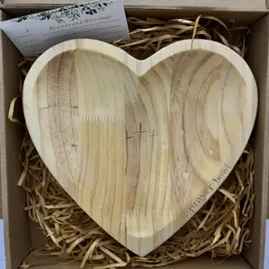 1PC Wooden Heart Shaped Prayer Bowl, Handcrafted Vintage Bowl with Cross & Letter Engraved Pattern, Christian Religious Home Decor Ornaments, Perfect for Living Room Bedroom Church Decoration, Ideal Easter Sunday & Mother's Day Handmade Gift