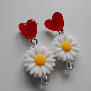 White Daisy Earrings Mother's Day Spring Gift Silicone Bead French Hooks Nickel-Free for Women