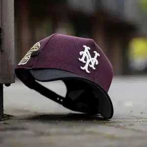 New Era New York Yankees Subway Series 2000 Black Mint Edition 9Forty A Frame Snapback Hat Adjustable Baseball Cap, Embroidered Team Logo, Unisex Streetwear Cap for Men and Women, Adjustable Fit, Collector’s Edition, Men’s Fashion Sportswear