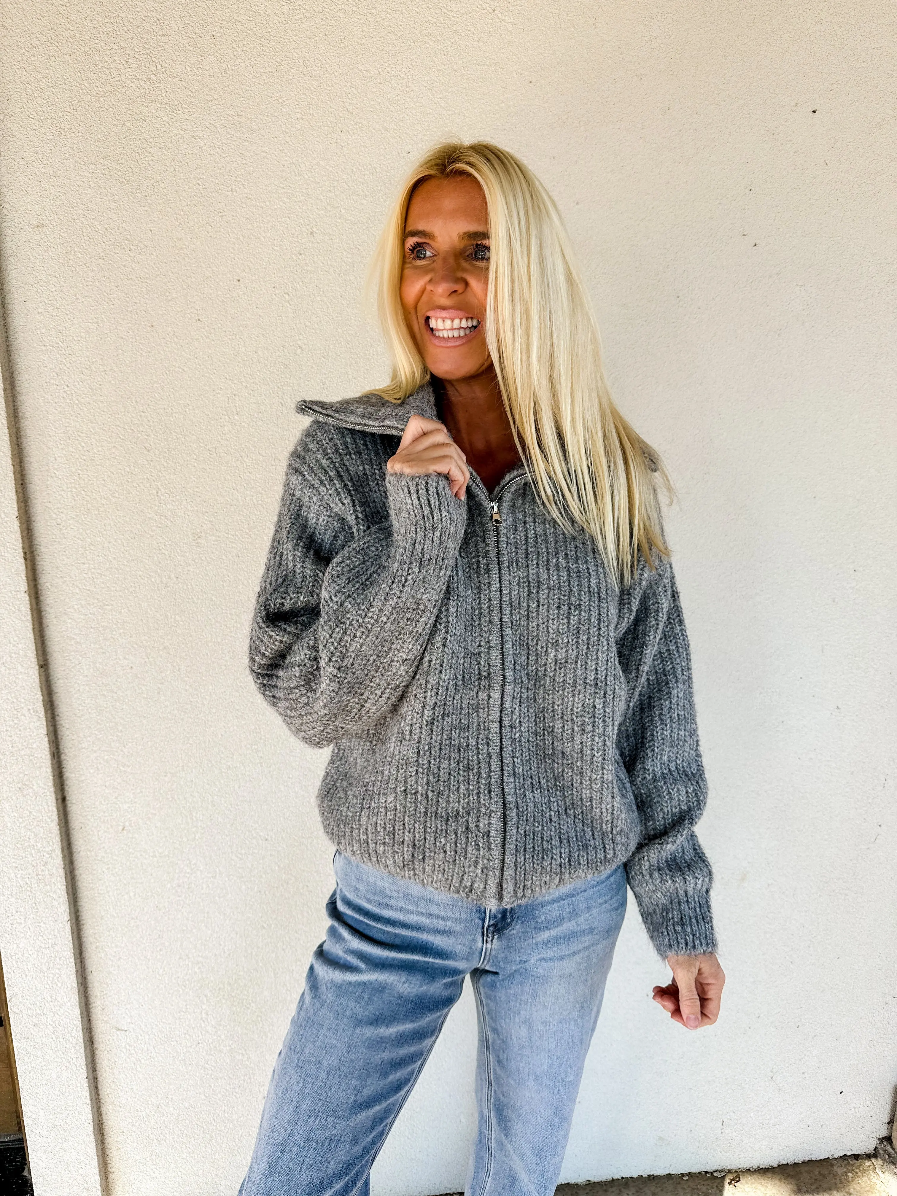 Visiting London Zip Down Sweater - Grey