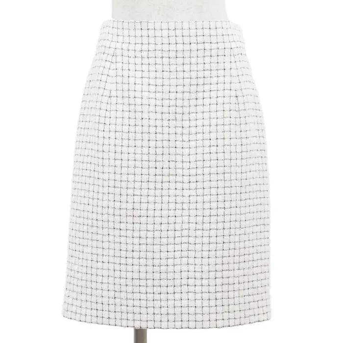 Pre-owned CHANEL Tweed Small Leather Goods P53792 Silk Blend Skirt