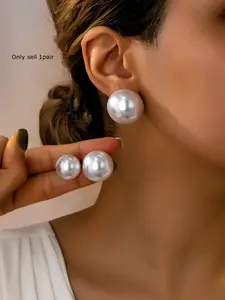 One Pair of Women's Round Faux Pearl Stud Earrings, Pearl Embellished, Minimalist Design, Durable Fashion Accessory, Perfect Gift, Daily Wear Jewelry