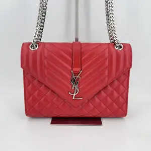 Pre-owned Yves Saint Laurent leather Crossbody Bags Saint Laurent Triquilt Envelope Medium Red YSL