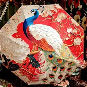 Vivid and bright red peacock folding umbrella, compact and durable waterproof and rain-proof manual umbrella - exquisite flower pattern, 8 steel bones