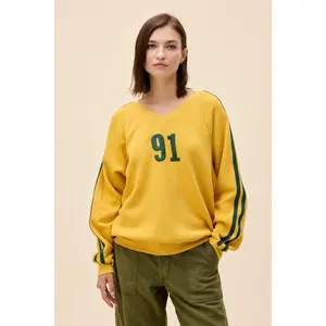 91 V-Neck Sweatshirt