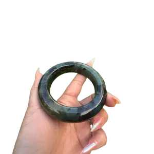 Xiuyu  jade bangle