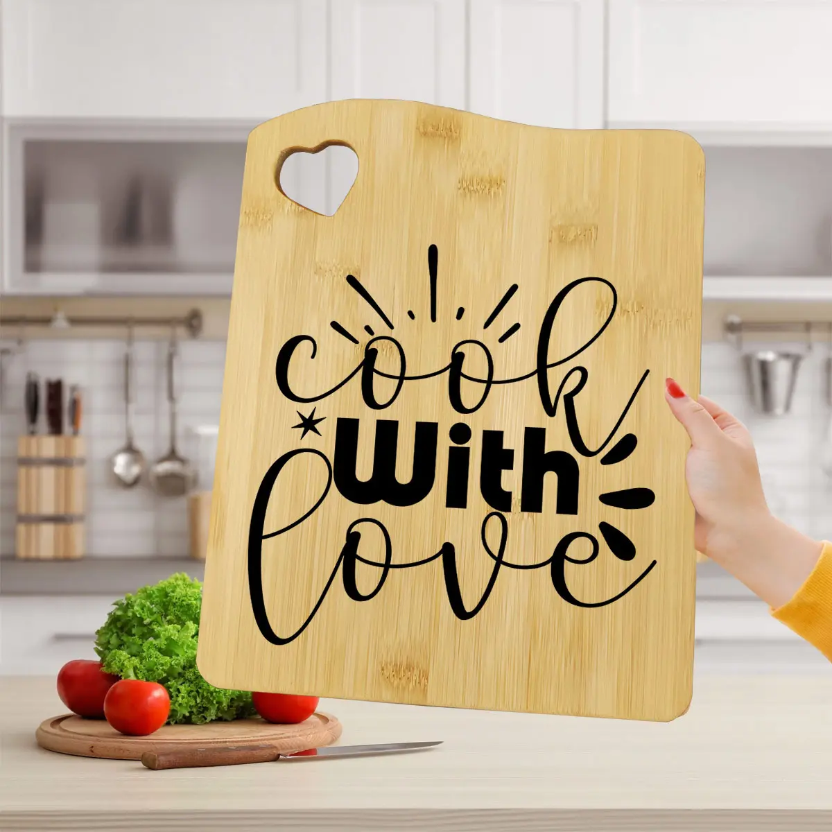 1 PC Cooking with Love Cutting Board, Artistic Quotes Cutting Board, Simple Bamboo Cutting Board, Love Handheld, Kitchen Supplies, Gift for Father and Mother, Creative New Home Gift