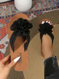 Floral Thong Sandals, Thick Sole Platform Flip Flops, Beach Vacation Slip-On Shoes, Retro Style Flower Slippers, Bohemian Outdoor Sandals