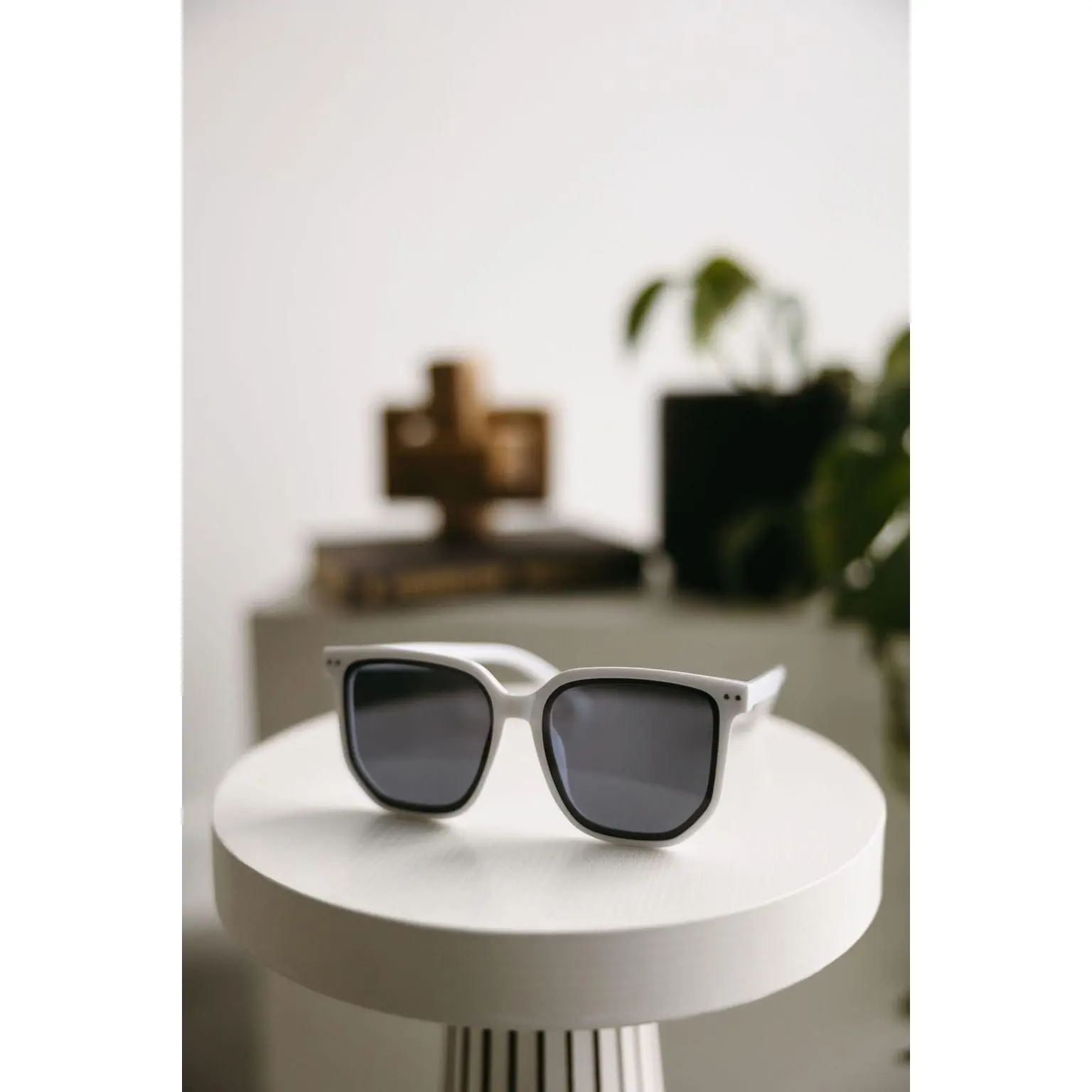 Unisex Modern Sunglasses - White Full-Rim Frame, Double-Bolted Detail, 100% UV Protection