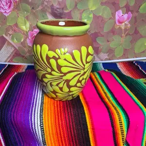 Cantarito de 1 litro color terracota con verde limón